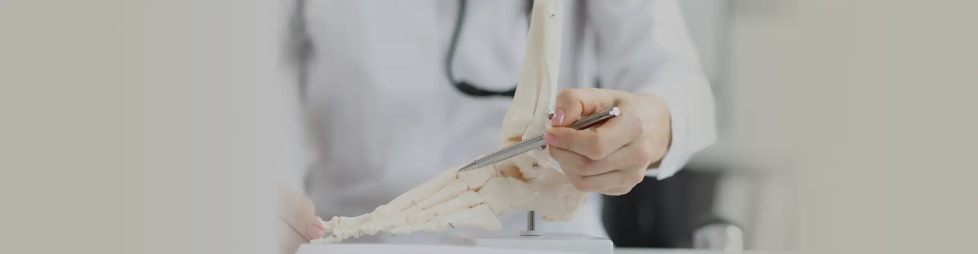 Osteotomy: Types, Symptoms, Causes, Diagnosis & Recovery