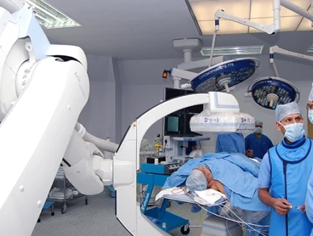 artis-zeego-endovascular-surgical-cath-lab